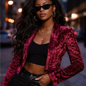 Decree Crushed Velvet Cropped Blazer Dramatic Hem | Small